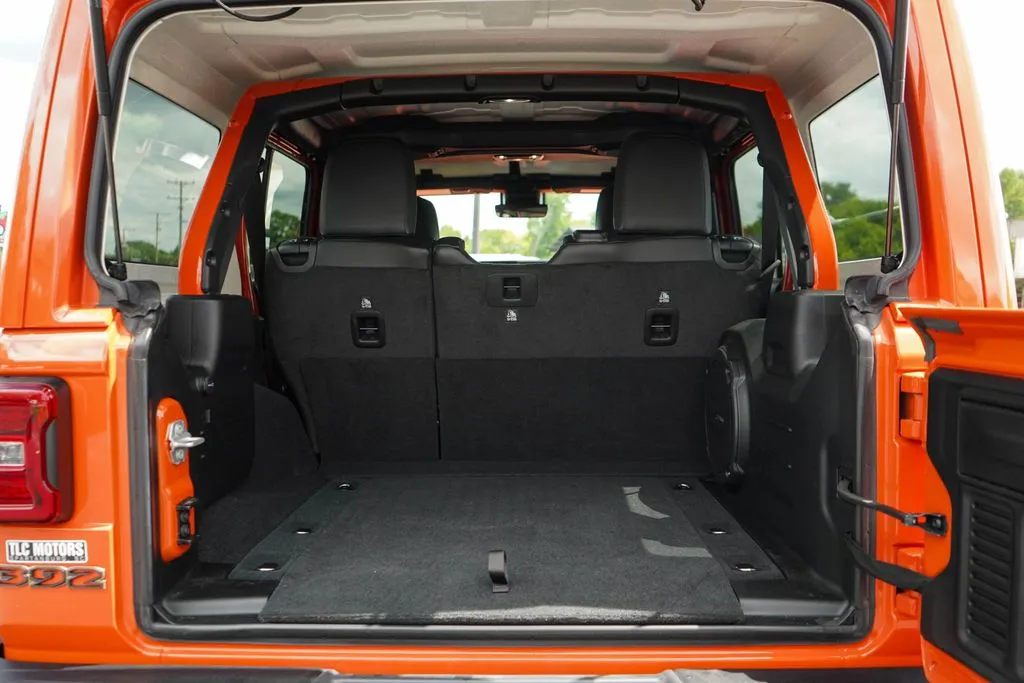 Jeep Wrangler photo 23