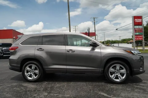 Photos of 2019 Toyota Highlander Limited for sale in Moore, SC at TLC Motors