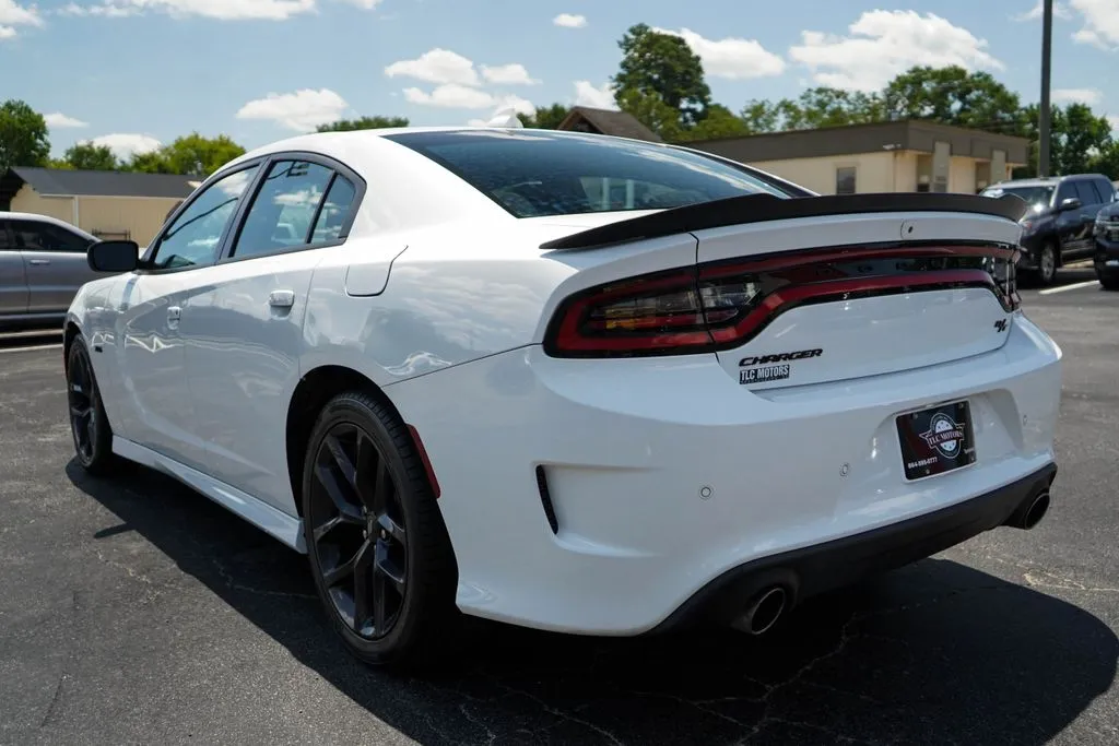 Dodge Charger photo 3