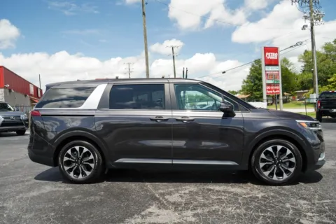 Photos of 2024 Kia Carnival EX for sale in Moore, SC at TLC Motors