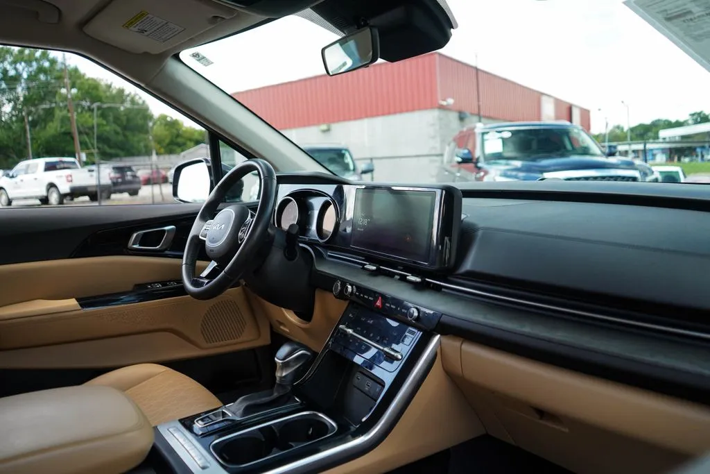 Kia Carnival photo 13