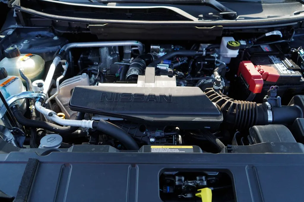 Nissan Rogue photo 14