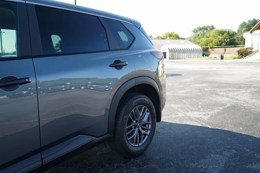 Nissan Rogue photo 21