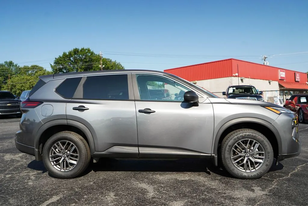 Nissan Rogue photo 17