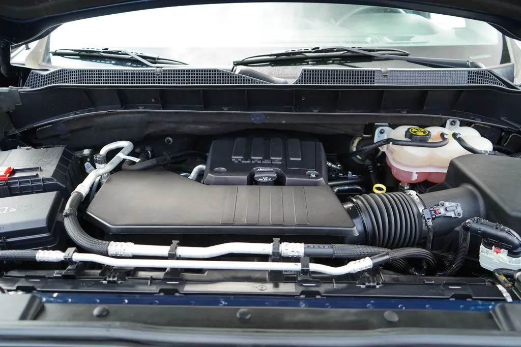 Chevrolet Silverado photo 15