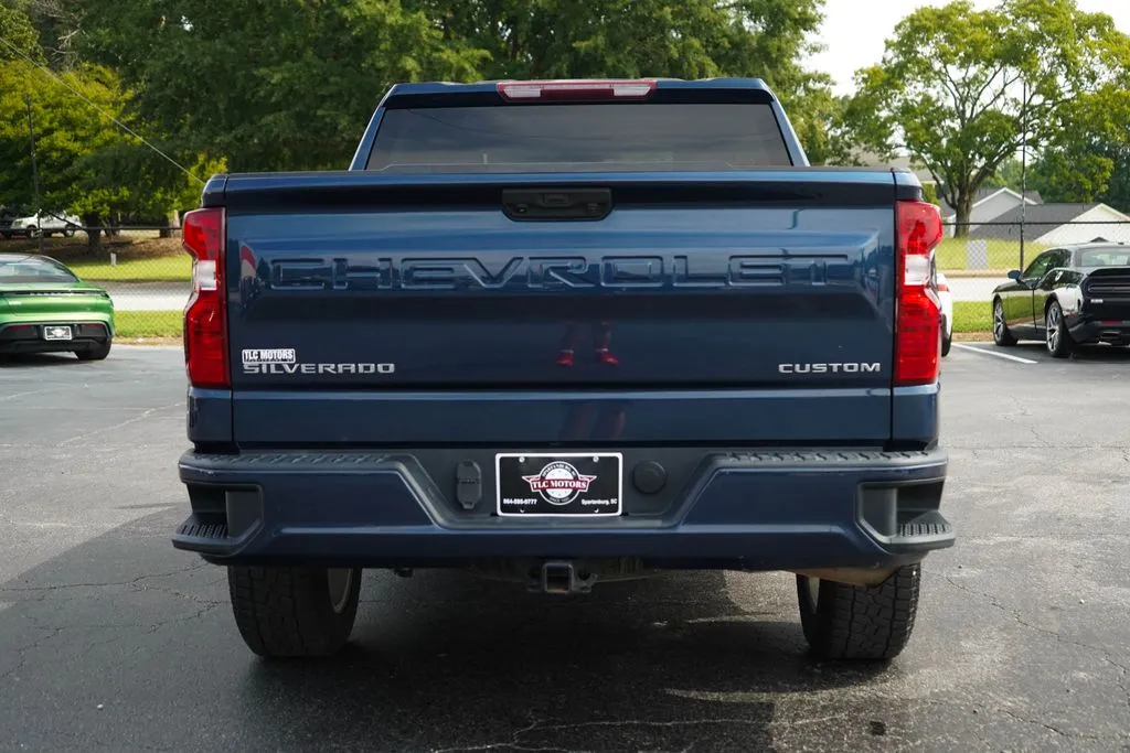 Chevrolet Silverado photo 20