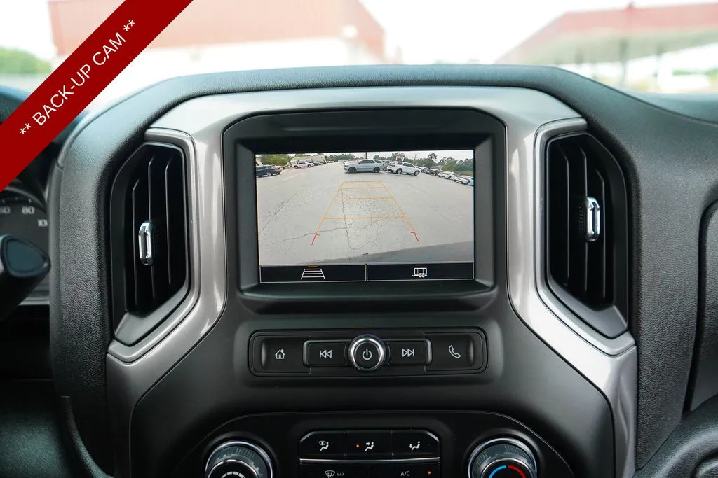 Chevrolet Silverado photo 10