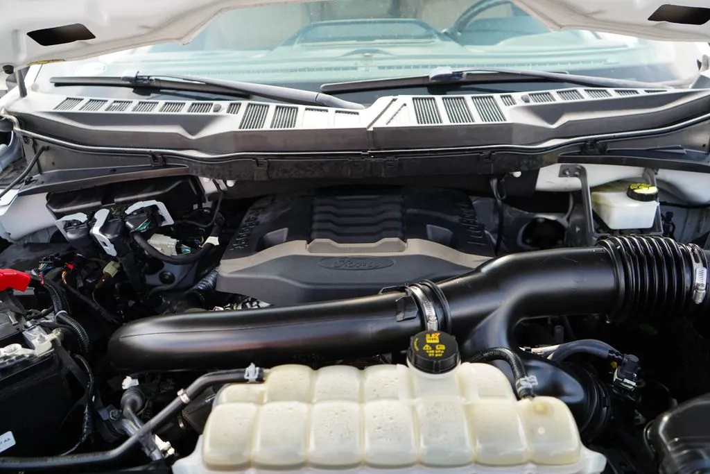 Ford F-150 photo 16