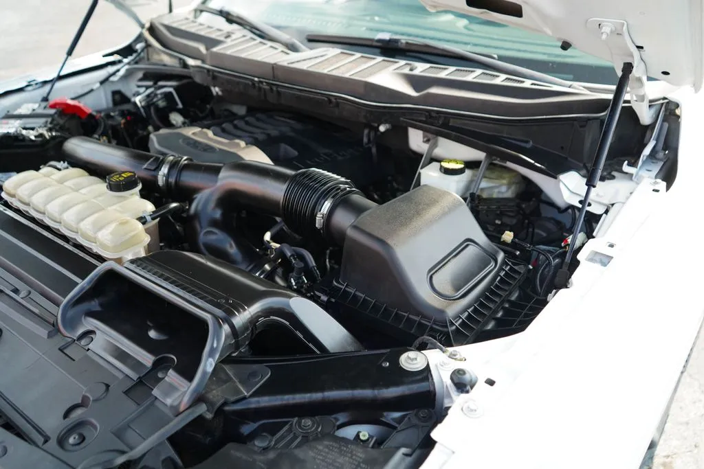 Ford F-150 photo 38