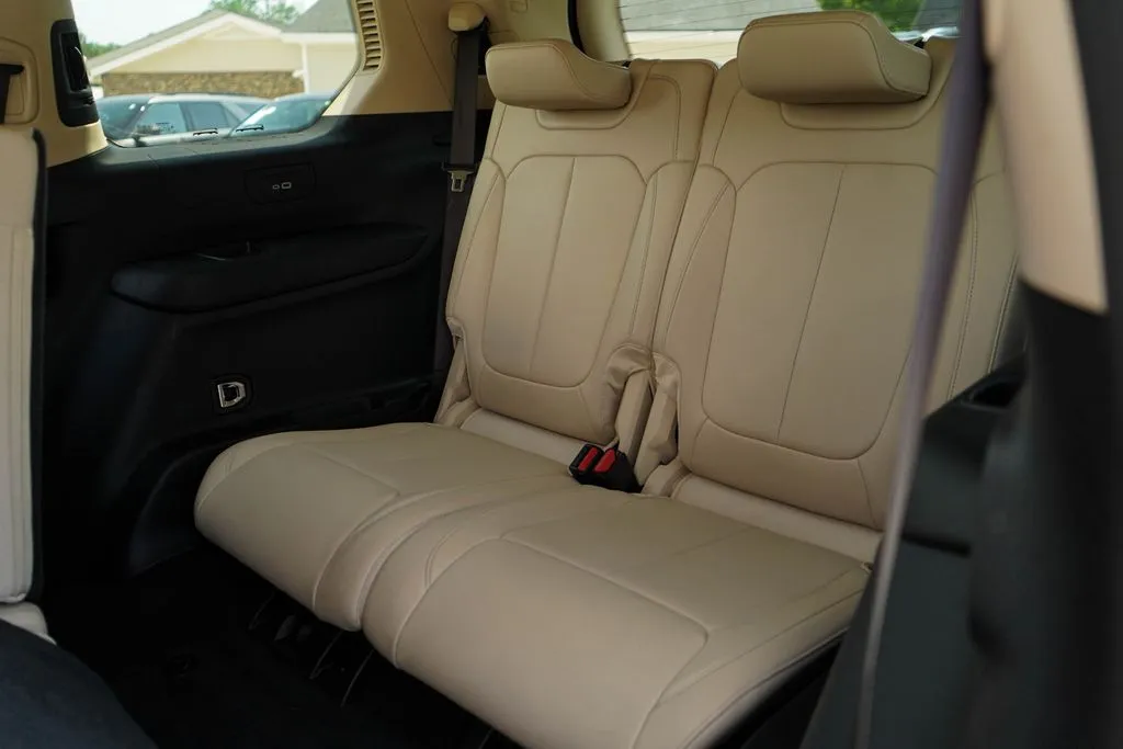 Jeep Grand Cherokee L photo 15