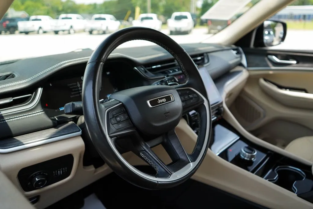 Jeep Grand Cherokee L photo 5