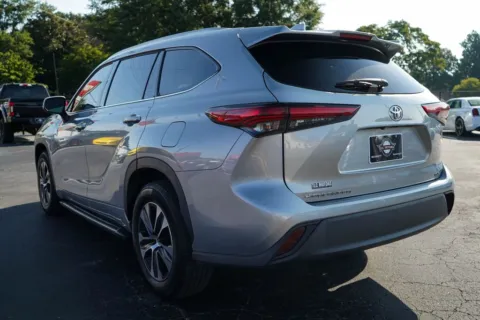 Another view of 2022 Toyota Highlander XLE for sale in Moore, SC at TLC Motors