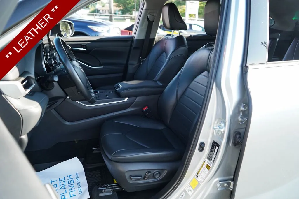 Toyota Highlander photo 6