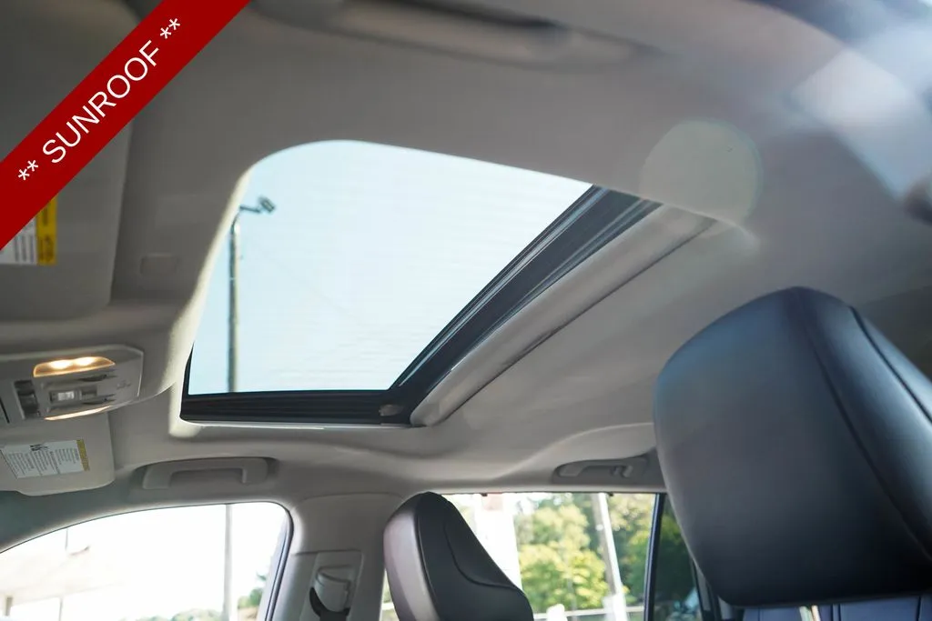 Toyota Highlander photo 12