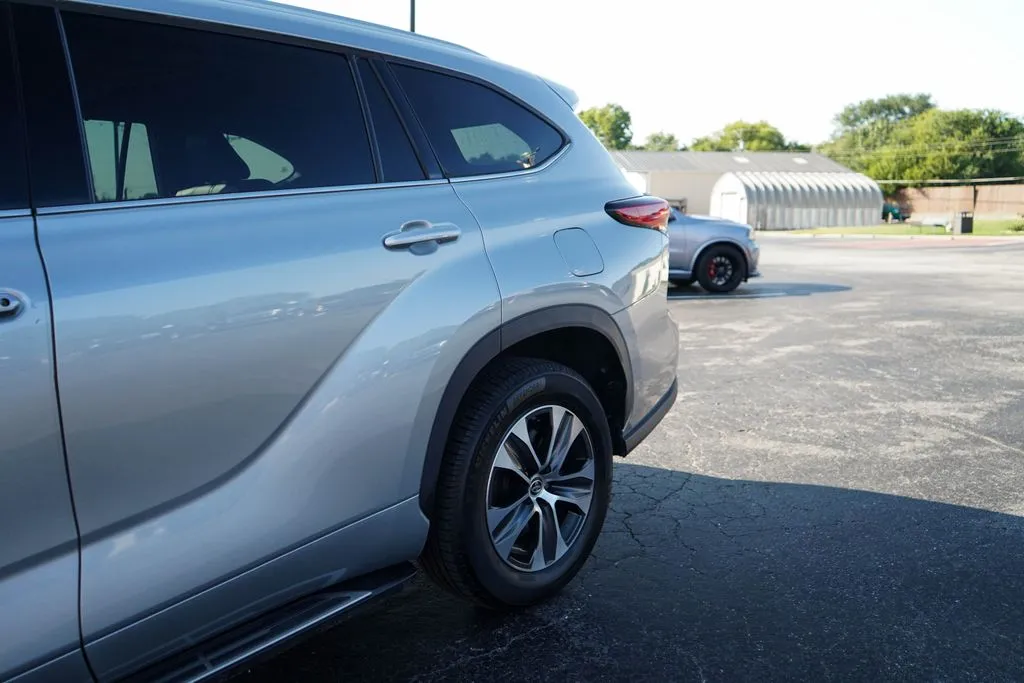 Toyota Highlander photo 23