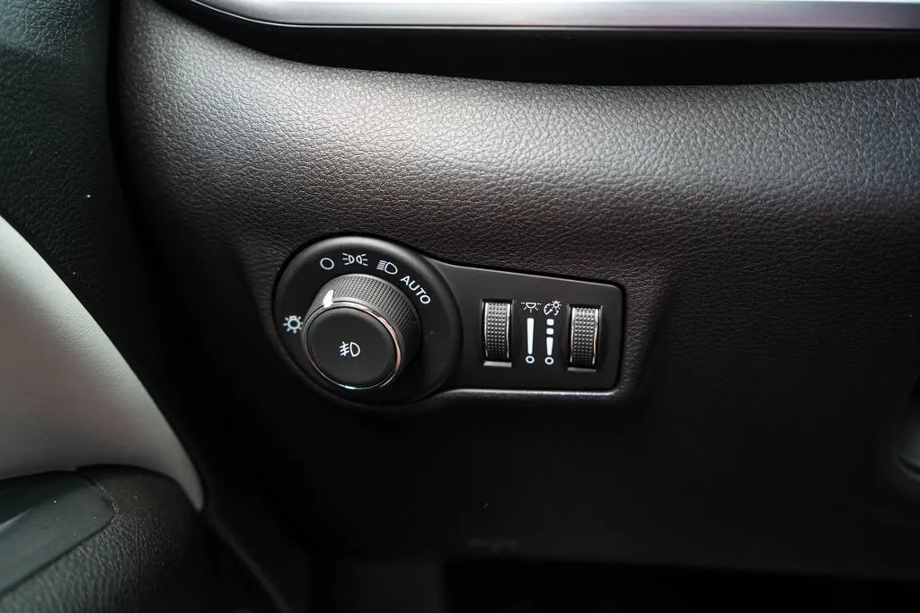 Jeep Compass photo 31