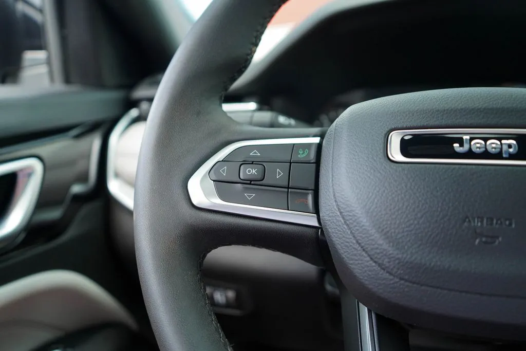 Jeep Compass photo 29