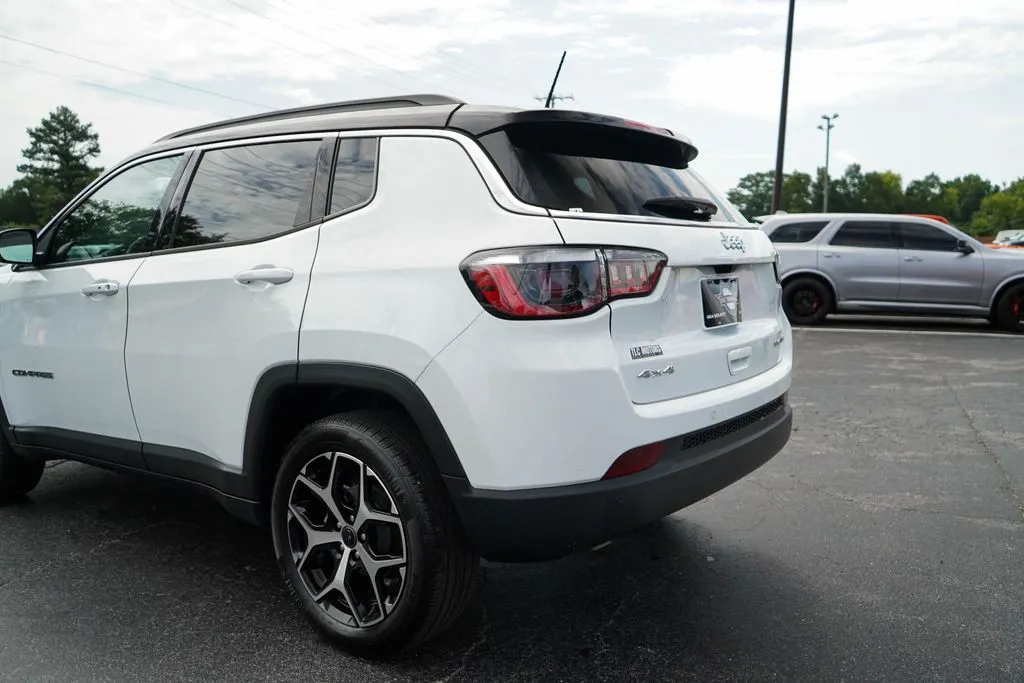 Jeep Compass photo 21