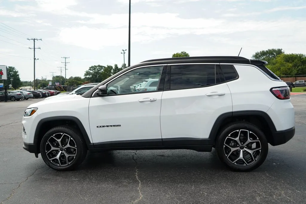 Jeep Compass photo 24