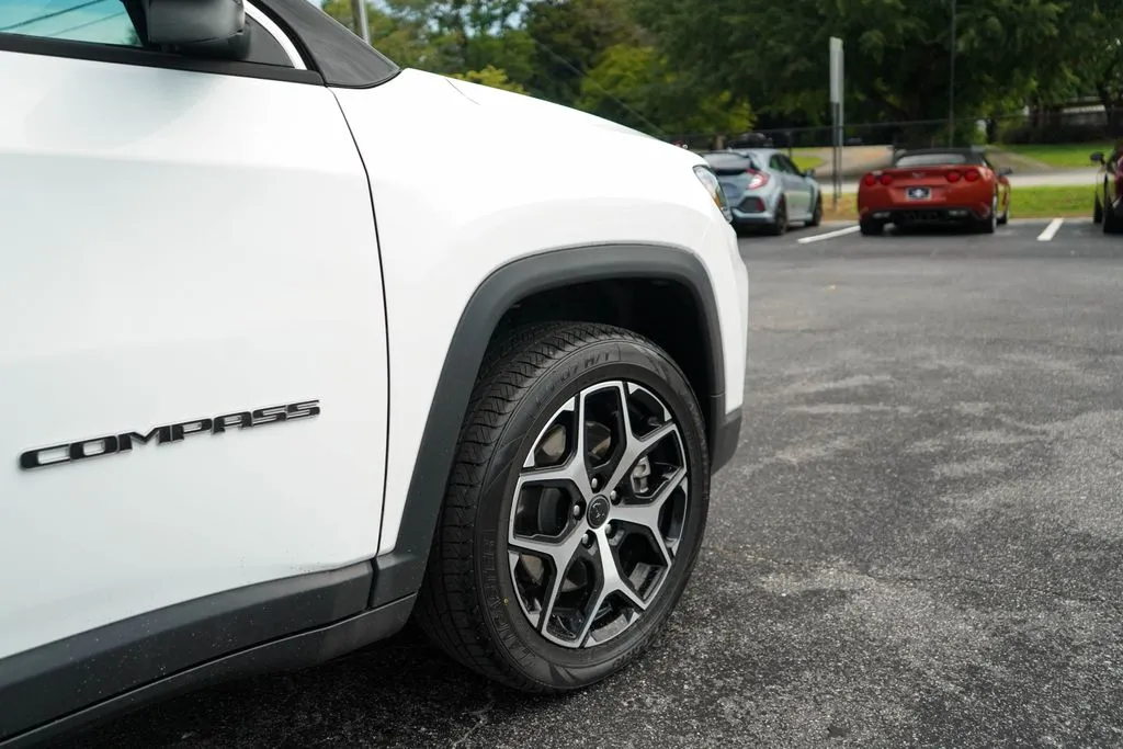 Jeep Compass photo 18