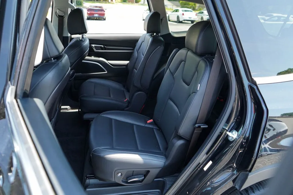 Kia Telluride photo 8