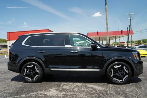 Photos of 2025 Kia Telluride S for sale in Moore, SC at TLC Motors