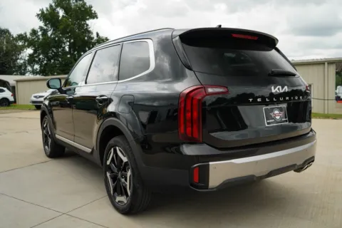 More photos of 2025 Kia Telluride S at TLC Motors, SC