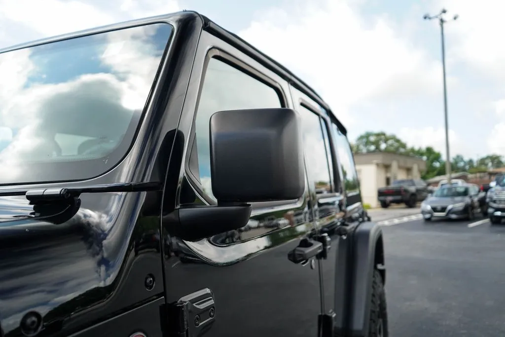 Jeep Wrangler photo 24
