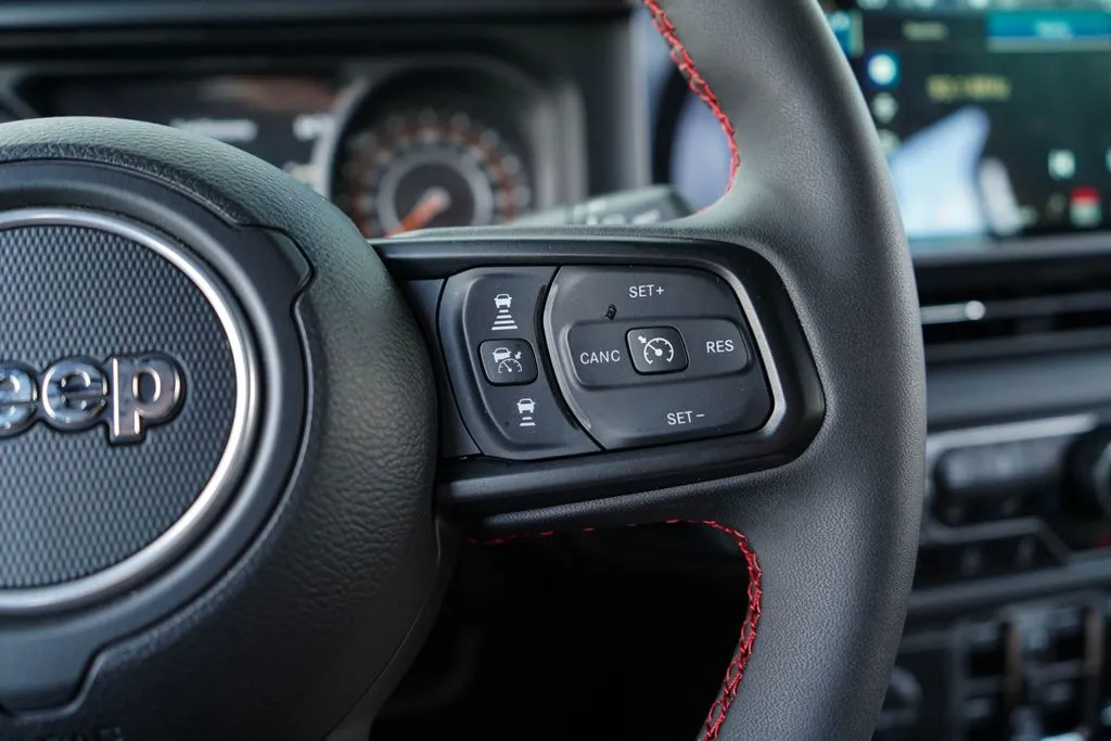 Jeep Wrangler photo 34