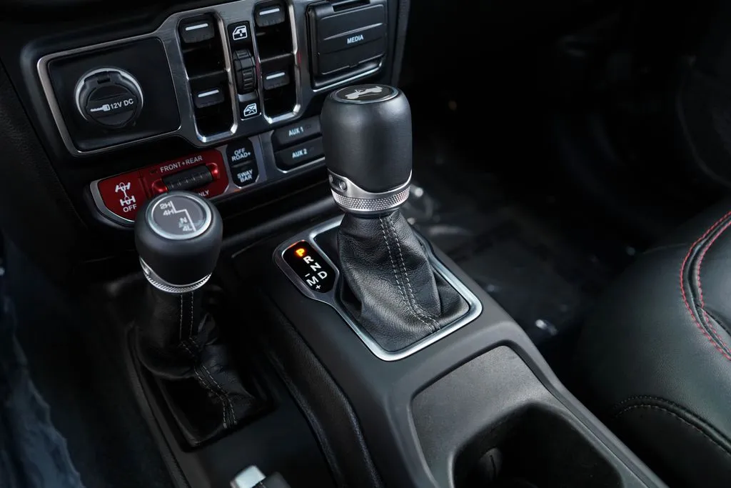 Jeep Wrangler photo 37