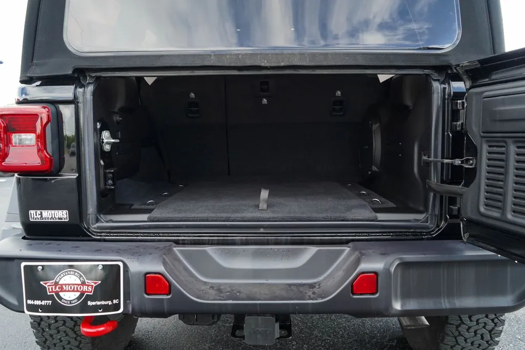 Jeep Wrangler photo 21