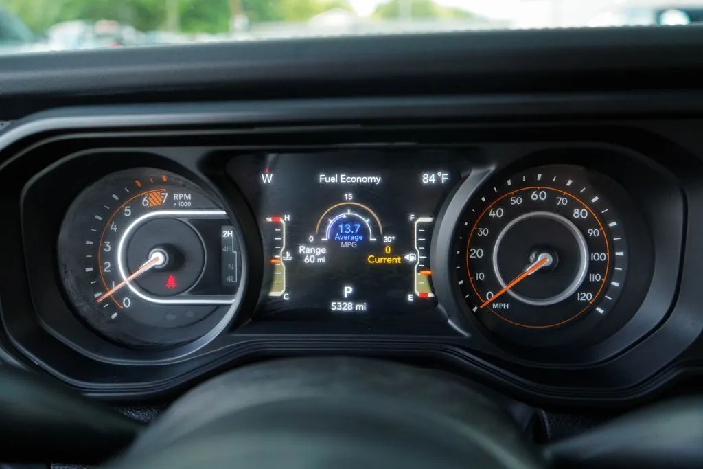 Jeep Wrangler photo 28