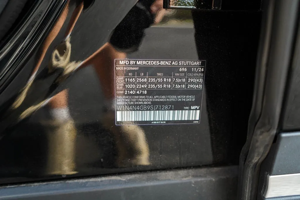 Mercedes-Benz GLA photo 41