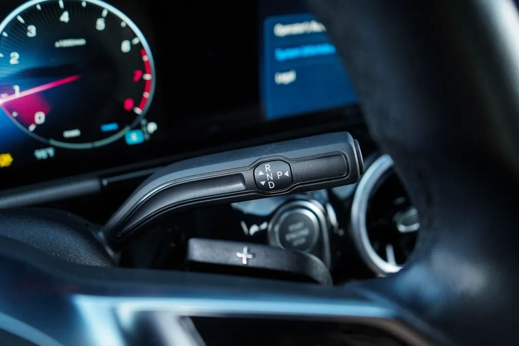 Mercedes-Benz GLA photo 35