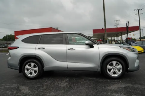 Photos of 2023 Toyota Highlander LE for sale in Moore, SC at TLC Motors