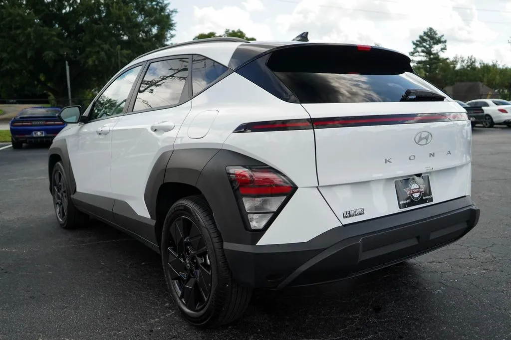 Hyundai Kona photo 3