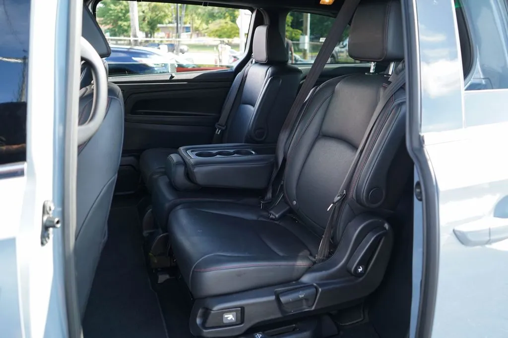Honda Odyssey photo 8