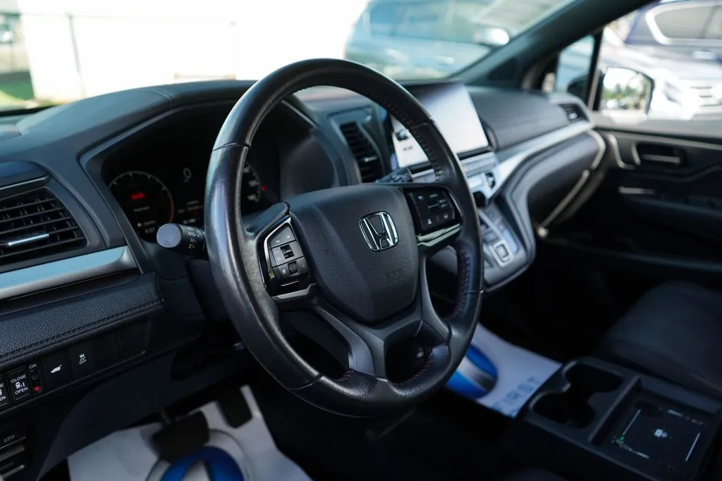Honda Odyssey photo 5