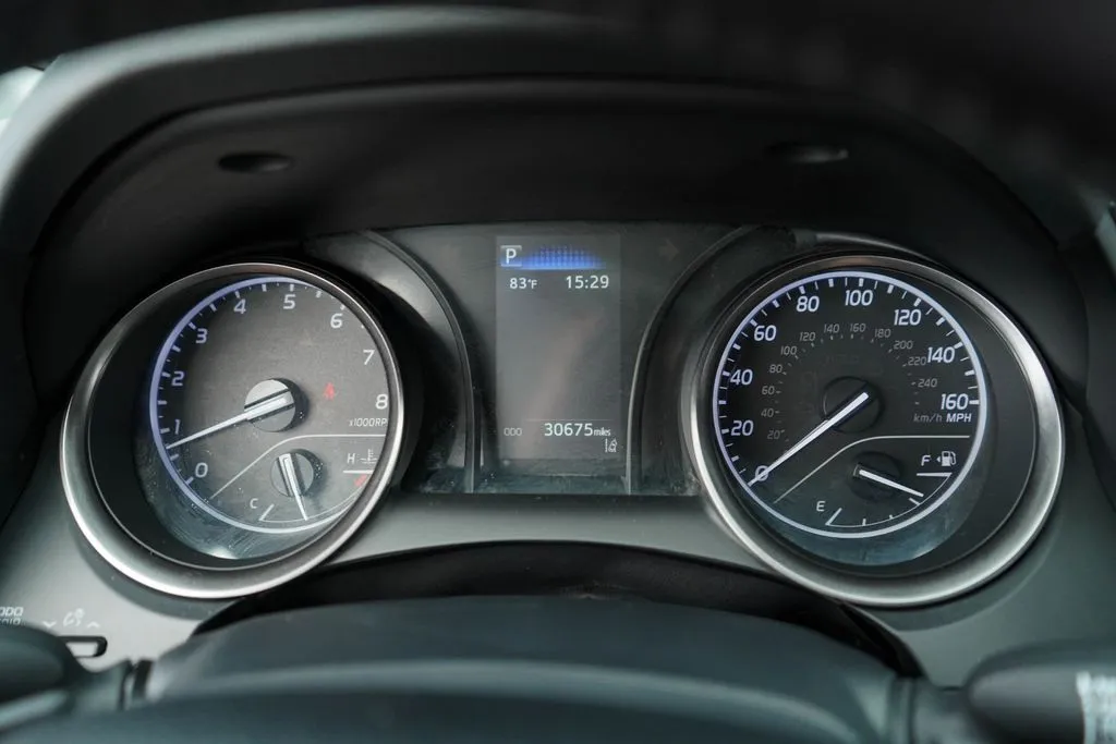 Toyota Camry photo 25