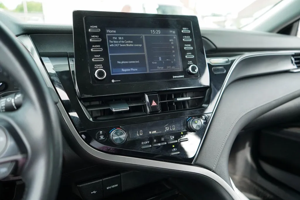 Toyota Camry photo 7