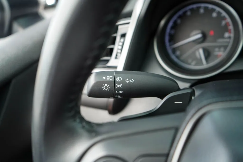 Toyota Camry photo 32