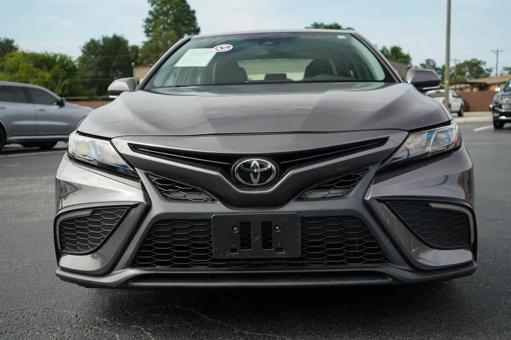 Toyota Camry photo 16