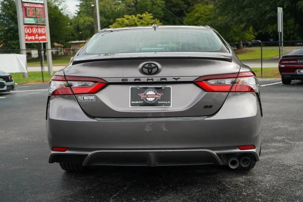 Toyota Camry photo 19