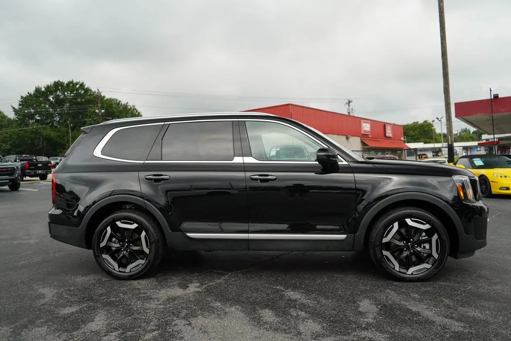 Kia Telluride photo 2