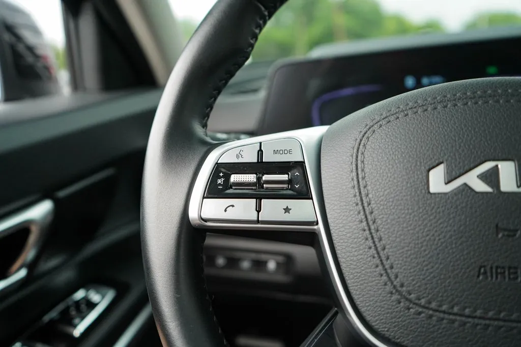 Kia Telluride photo 32