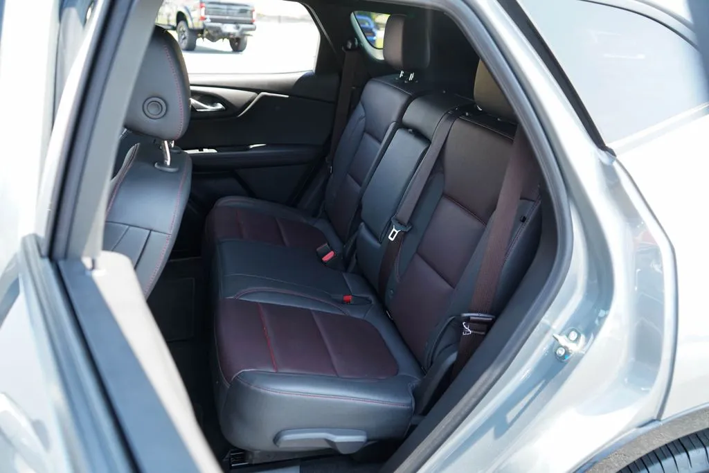 Chevrolet Blazer photo 8