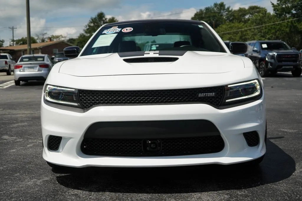 Dodge Charger photo 17