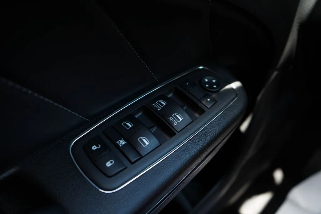 Dodge Charger photo 31