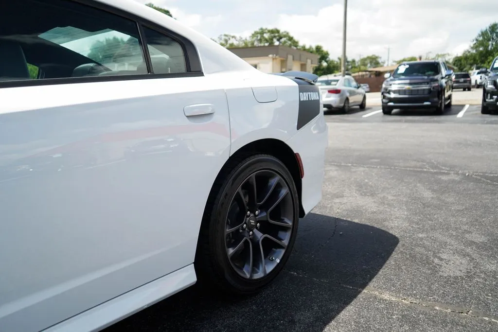 Dodge Charger photo 22