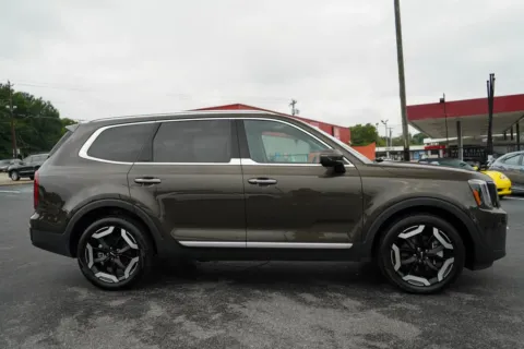 Photos of 2025 Kia Telluride S for sale in Moore, SC at TLC Motors